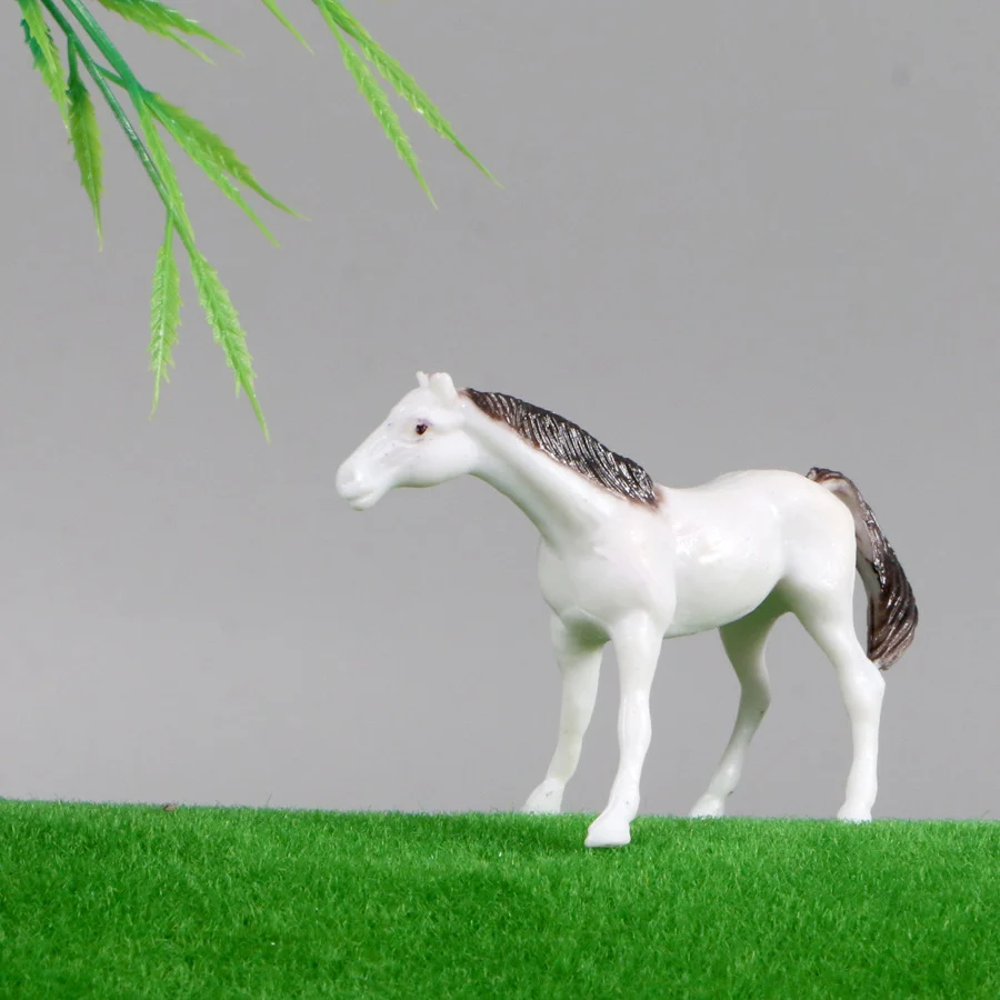 Mini simulation solid horse model 8 suit steed horse horse wild horse animal vinyl ornaments toy hand